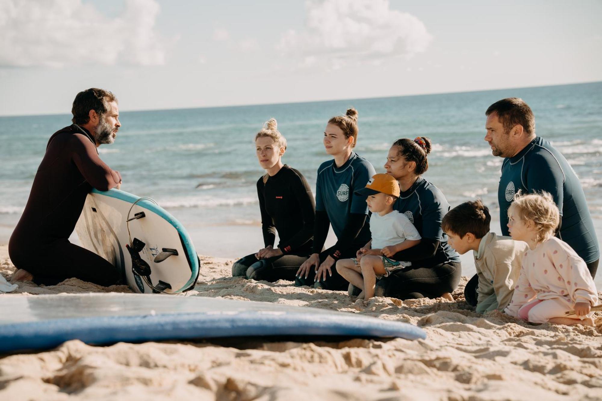 The Far End Surf House - Surf & Yoga Holidays Lourinha  Exterior photo